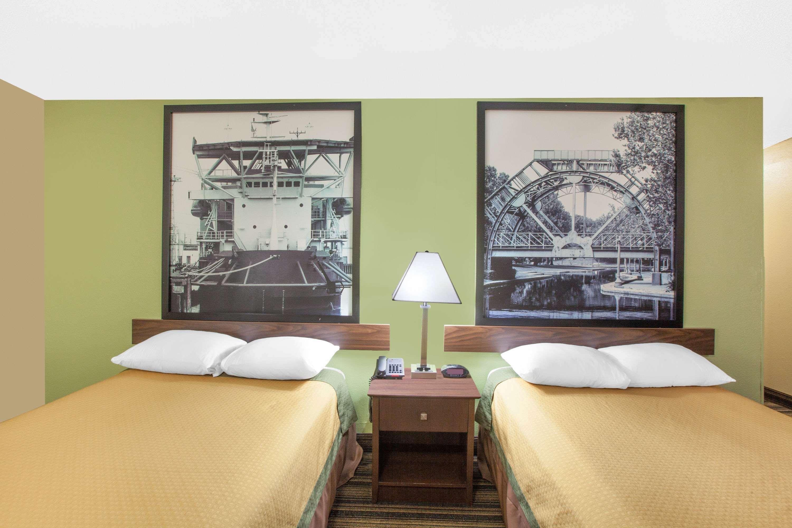 Super 8 By Wyndham Natchitoches Motel Екстериор снимка