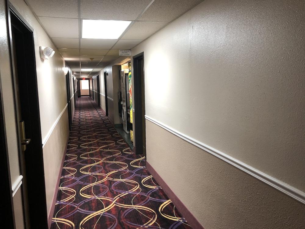 Super 8 By Wyndham Natchitoches Motel Екстериор снимка