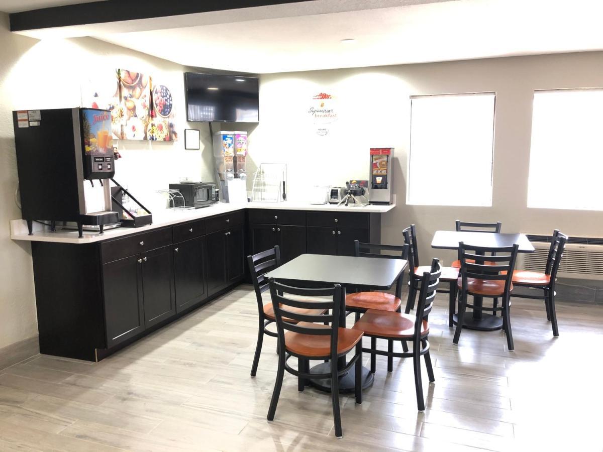 Super 8 By Wyndham Natchitoches Motel Екстериор снимка